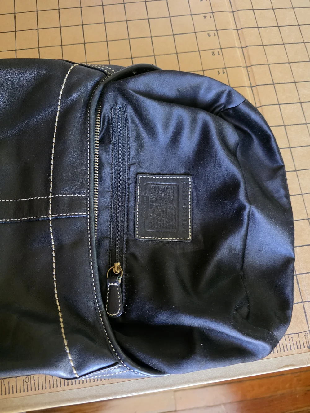 Coach 10739 Black Leather Mini Ergo Hobo Shoulder Bag Y2K - Picture 10 of 16